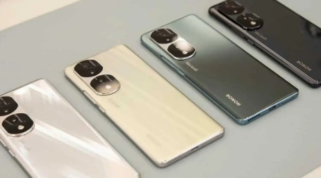 荣耀70和70Pro出现在详细的真实图像中